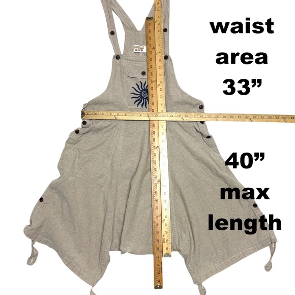 Gray Jumpsuit with Sun Design - Picture 4 of 11